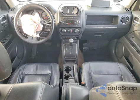 2014 Jeep Patriot Latitude z USA, uszkodzony, nr VIN 1C4NJPFAXED850875